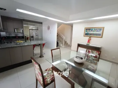 Sobrado com 4 Quartos à venda, 320m² no Jardim da Luz, Goiânia