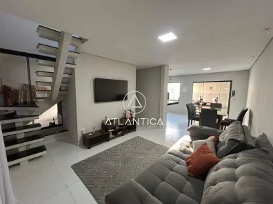 Casa com 2 Quartos à venda, 144m² no Virgem Santa, Macaé