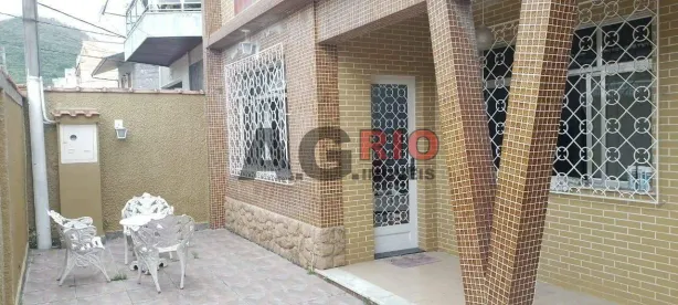 Casa com 3 Quartos à venda, 101m² no Vila Valqueire, Rio de Janeiro