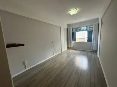 Sala Comercial para alugar, 14m² no Centro, Florianópolis