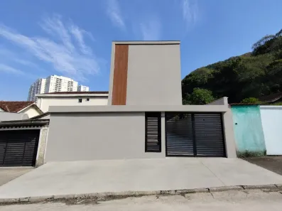 Casa de Condomínio com 2 Quartos à venda, 100m² no Marapé, Santos