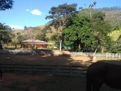 Fazenda/Sítio com 3 Quartos à venda, 10m² no Centro (São Francisco Xavier), São José dos Campos