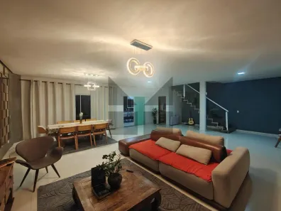 Casa de Condomínio com 3 Quartos para venda ou aluguel, 250m² no Jardim Mirna, Taboão da Serra