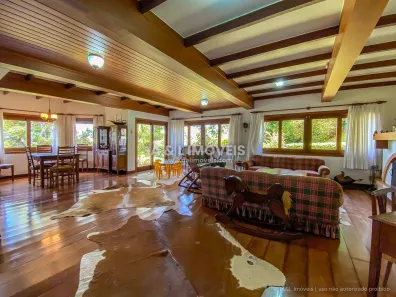 Casa com 3 Quartos à venda, 228m² no Jardim Belvedere, Campos do Jordão