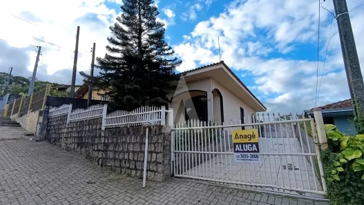 Casa com 2 Quartos para alugar, 97m² no Itaum, Joinville