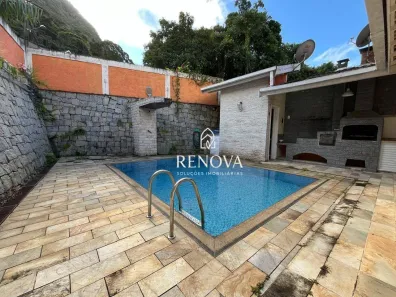 Casa de Condomínio com 3 Quartos à venda, 300m² no Granja Guarani, Teresópolis