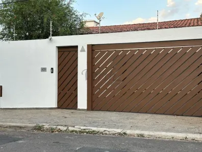 Sobrado com 3 Quartos à venda, 211m² no Vila Sônia (Sousas), Campinas