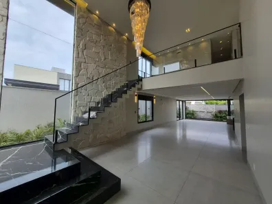Sobrado com 4 Quartos à venda, 312m² no Parqville Pinheiros, Aparecida de Goiânia