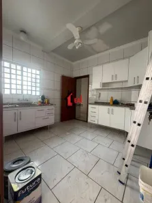 Casa com 3 Quartos à venda, 180m² no Vila Euclides, Presidente Prudente