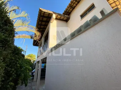 Casa com 4 Quartos para alugar, 295m² no Brasil, Uberlândia