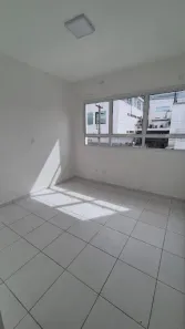 Sala Comercial para alugar, 40m² no Vila Alzira, Santo André