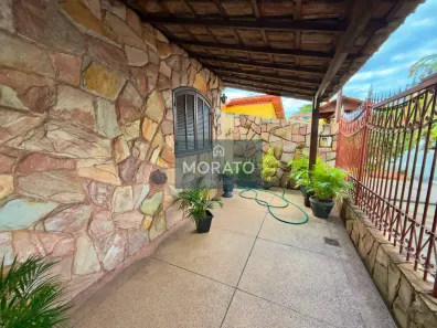 Casa com 4 Quartos à venda, 267m² no Monte Castelo, Contagem