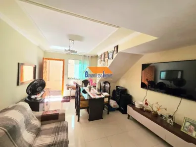 Casa com 2 Quartos à venda, 70m² no Primeiro de Maio, Belo Horizonte