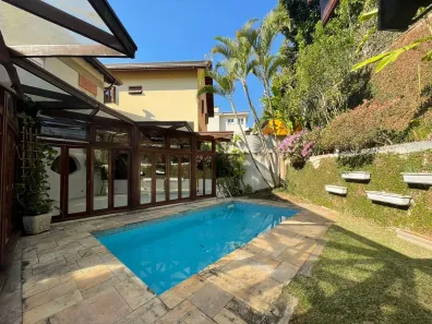 Casa com 5 Quartos à venda, 360m² no São Paulo II, Cotia