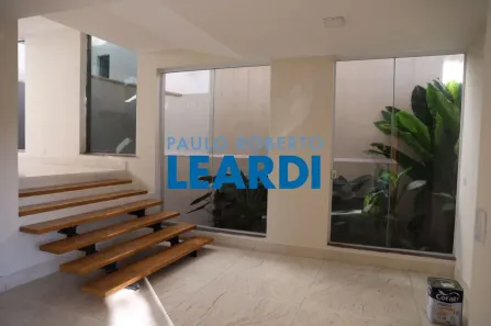 Casa de Condomínio com 5 Quartos à venda, 360m² no Alphaville, Santana de Parnaíba