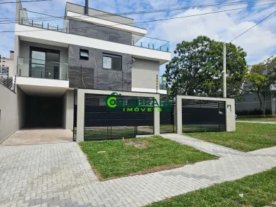 Sobrado com 3 Quartos à venda, 157m² no Água Verde, Curitiba