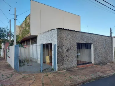 Casa com 2 Quartos para alugar, 10m² no Jardim Ártico, Araraquara