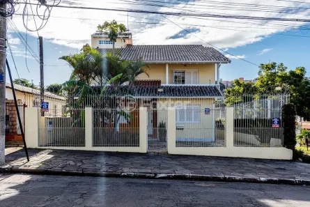 Casa com 4 Quartos à venda, 295m² no Nonoai, Porto Alegre