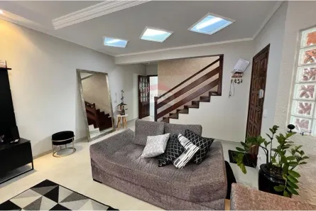 Casa com 4 Quartos à venda, 190m² no Jardim Bom Clima, Guarulhos