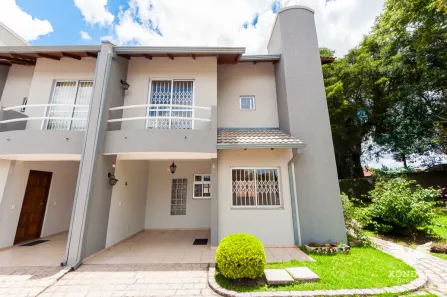 Sobrado com 3 Quartos à venda, 130m² no Orleans, Curitiba