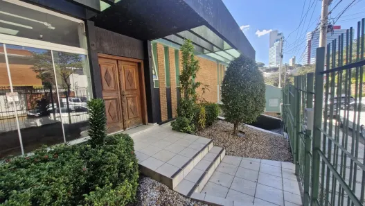 Casa com 4 Quartos para venda ou aluguel, 250m² no Chácara Urbana, Jundiaí