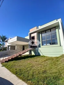 Casa de Condomínio com 3 Quartos para venda ou aluguel, 230m² no Chácara Letônia, Americana