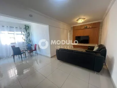 Apartamento com 3 Quartos à venda, 90m² no Santa Mônica, Uberlândia