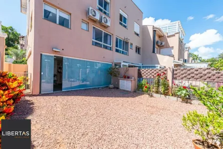 Casa de Condomínio com 3 Quartos à venda, 230m² no Pedra Redonda, Porto Alegre