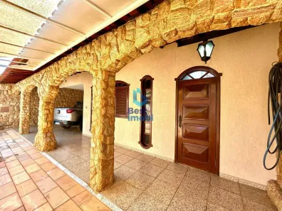 Casa com 4 Quartos para alugar, 360m² no Barreiro, Belo Horizonte