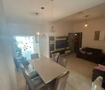 Casa com 3 Quartos à venda, 220m² no Novo Mundo, Uberlândia