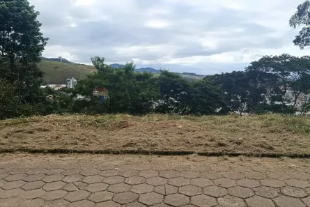 Lote/Terreno à venda, 255m² no Guaçuí, Guaçuí