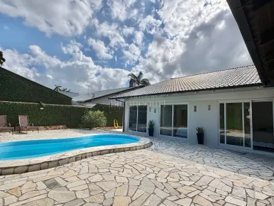 Casa com 4 Quartos à venda, 270m² no América, Joinville