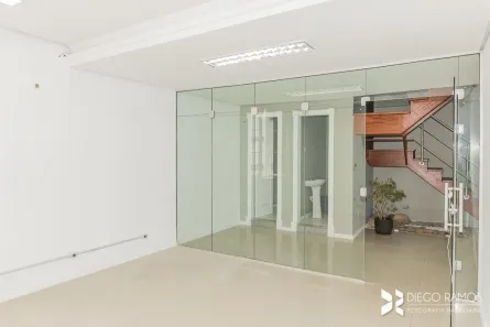 Sala Comercial para alugar, 203m² no Centro Histórico, Porto Alegre