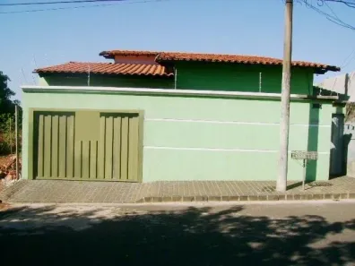 Casa com 4 Quartos à venda, 250m² no Custódio Pereira, Uberlândia