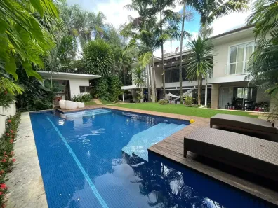 Casa de Condomínio com 4 Quartos para alugar, 400m² no Jardins Paris, Goiânia