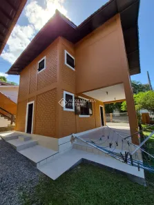 Casa com 3 Quartos para alugar, 120m² no Lagoa da Conceição, Florianópolis