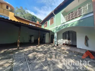 Sobrado com 3 Quartos à venda, 273m² no Parque Assunção, Taboão da Serra