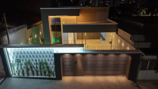 Casa com 3 Quartos à venda, 220m² no Parque Amazônia, Goiânia