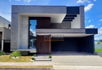 Sobrado com 3 Quartos à venda, 185m² no Piracangaguá, Taubaté