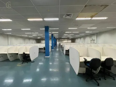 Sala Comercial para alugar, 2000m² no Leonor, Londrina