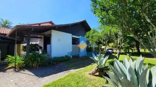 Casa de Condomínio com 5 Quartos à venda, 550m² no Maria Paula, Niterói