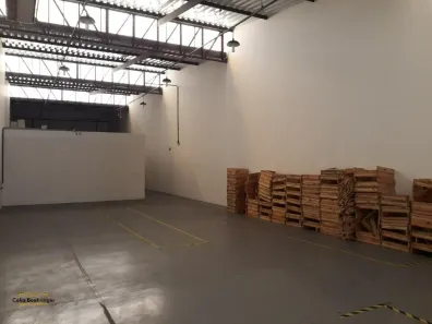 Galpão/Depósito/Armazém à venda, 850m² no Cambuci, São Paulo