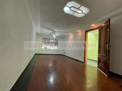 Sobrado com 3 Quartos à venda, 150m² no Vila Moinho Velho, São Paulo