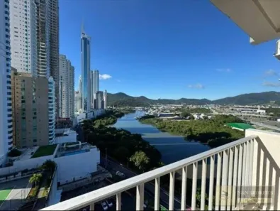 Apartamento com 2 Quartos à venda, 60m² no Centro, Balneário Camboriú