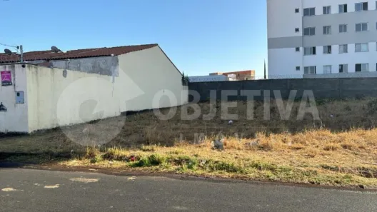 Lote/Terreno à venda, 250m² no Jardim Canaã, Uberlândia