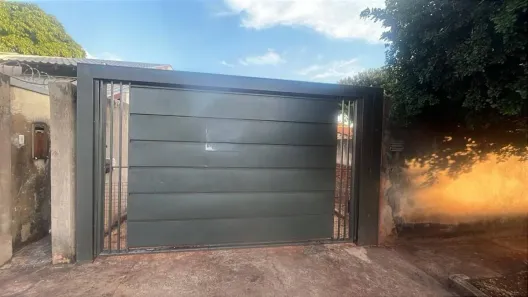 Casa com 2 Quartos à venda, 76m² no Vila Nasser, Campo Grande