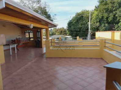 Sobrado com 3 Quartos à venda, 284m² no Jardim do Vale, Jacareí