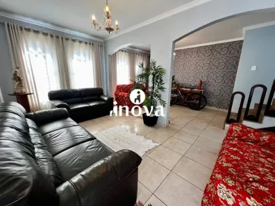 Casa com 3 Quartos à venda, 361m² no Cidade Jardim, Uberaba