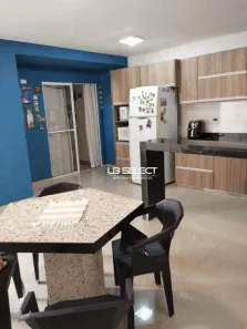 Casa de Condomínio com 3 Quartos à venda, 98m² no Aclimação, Uberlândia