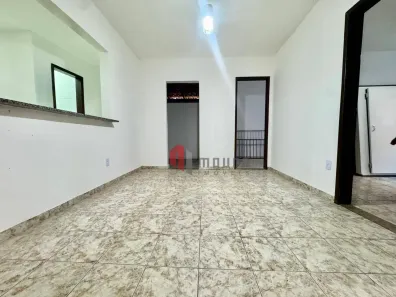 Casa com 3 Quartos para alugar, 70m² no Santa Luzia, Juiz de Fora